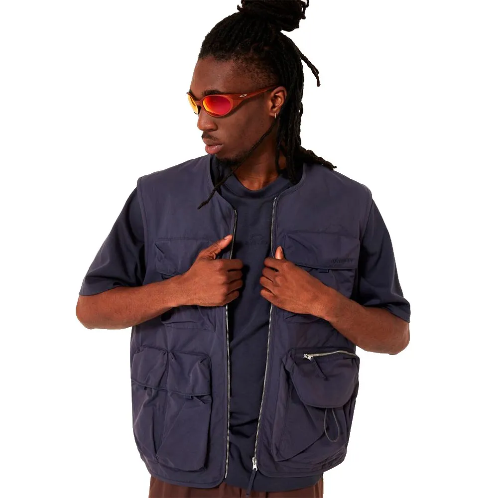 

Жилет Oakley Reserve utility, серый