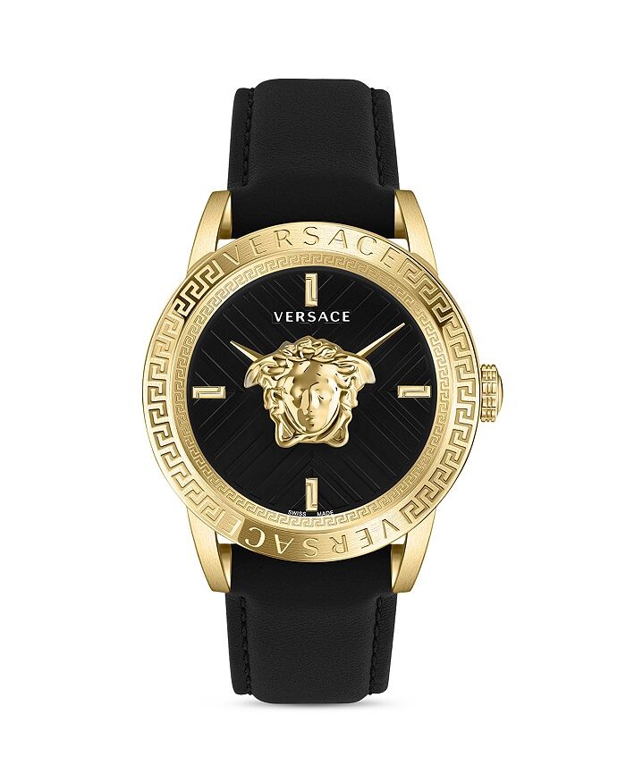 

Часы Versace V-Code, 43 мм, черный