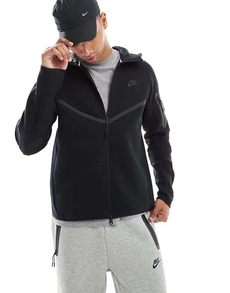 

Толстовка с капюшоном Tech Fleece на молнии черного цвета Nike
