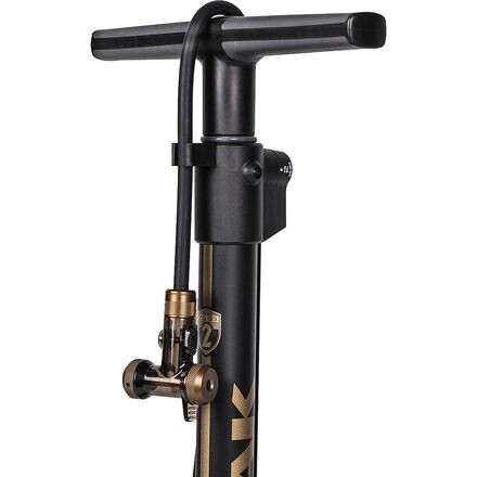 

JoeBlow Tubi 2-ступенчатый напольный насос Topeak, цвет One Color