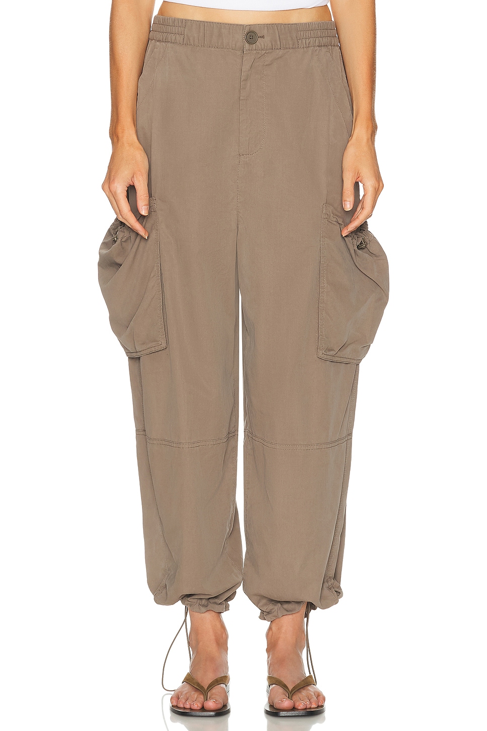 

Easton Pull On Брюки Simkhai, Faded Olive