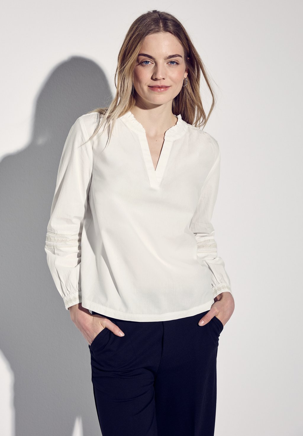 

Туника MIT STICKDETAIL Street One, молочный