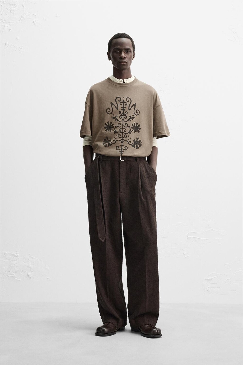 

Футболка с принтом x nanushka ZARA, коричневый