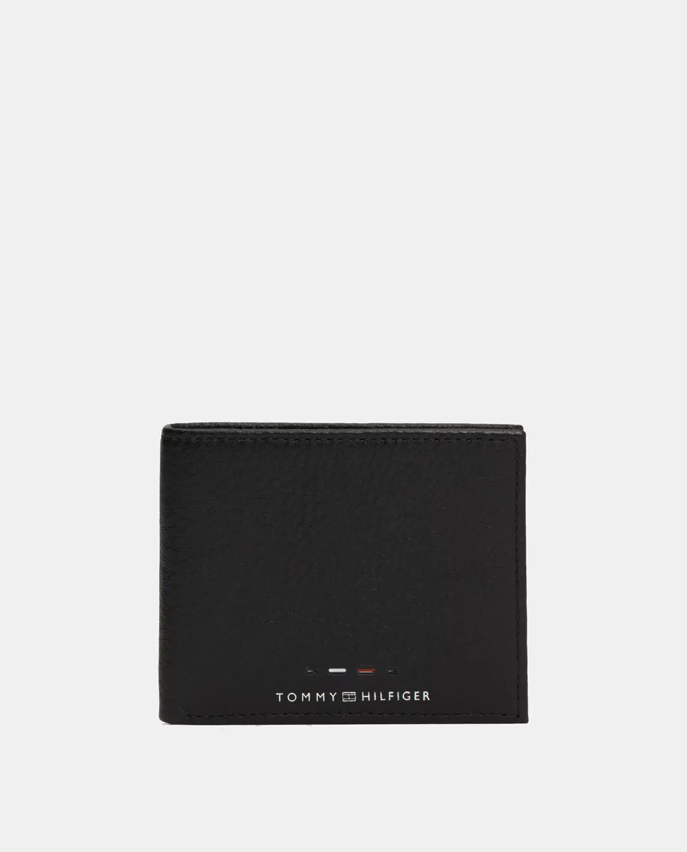 

Маленький черный мужской кошелек от Tommy Hilfiger