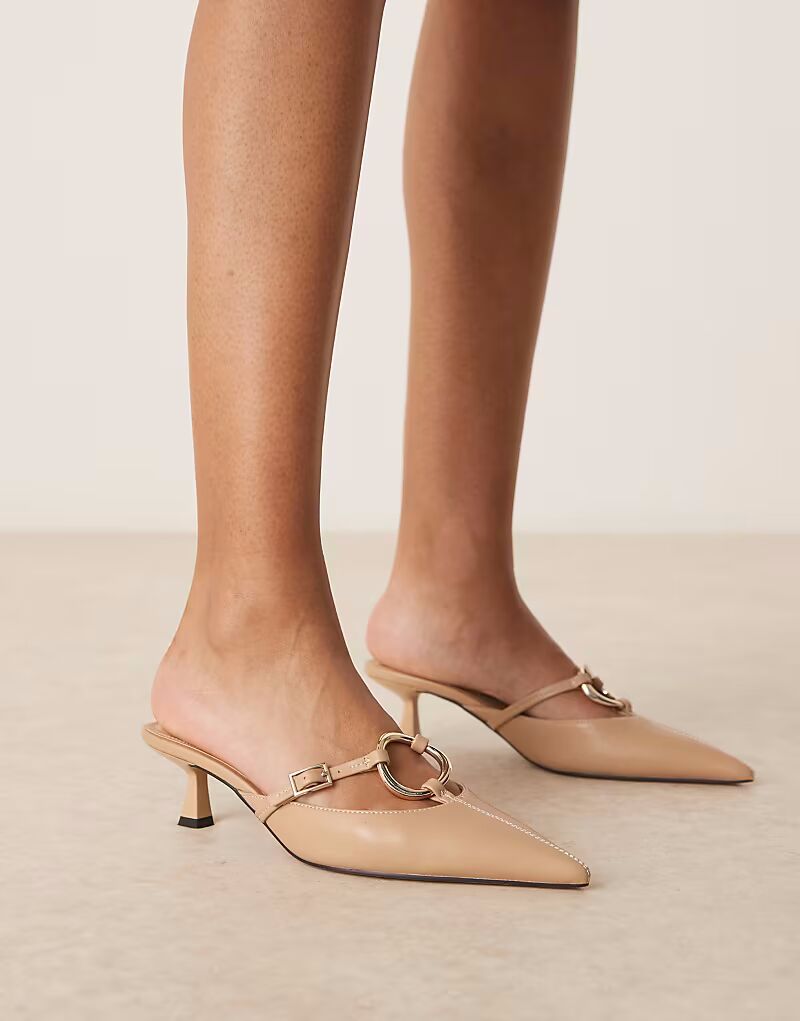Туфли-мюли ASOS DESIGN Shay на каблуке-рюмочке с кольцевой отделкой бежевого цвета