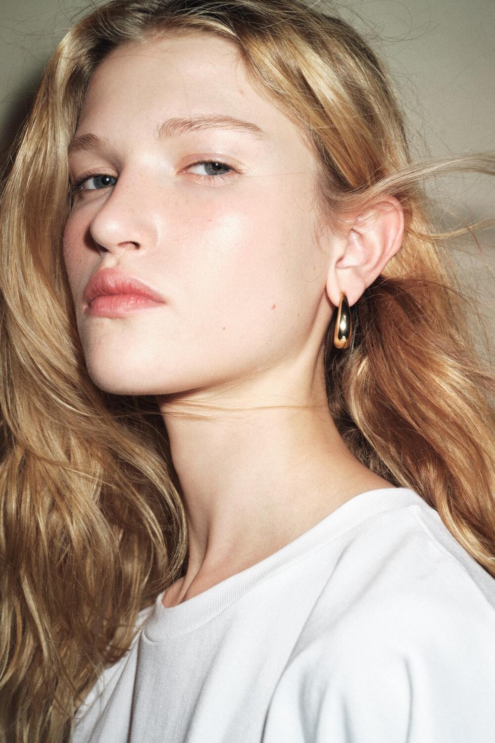 

Хлопковая футболка с поясом ZARA, белый