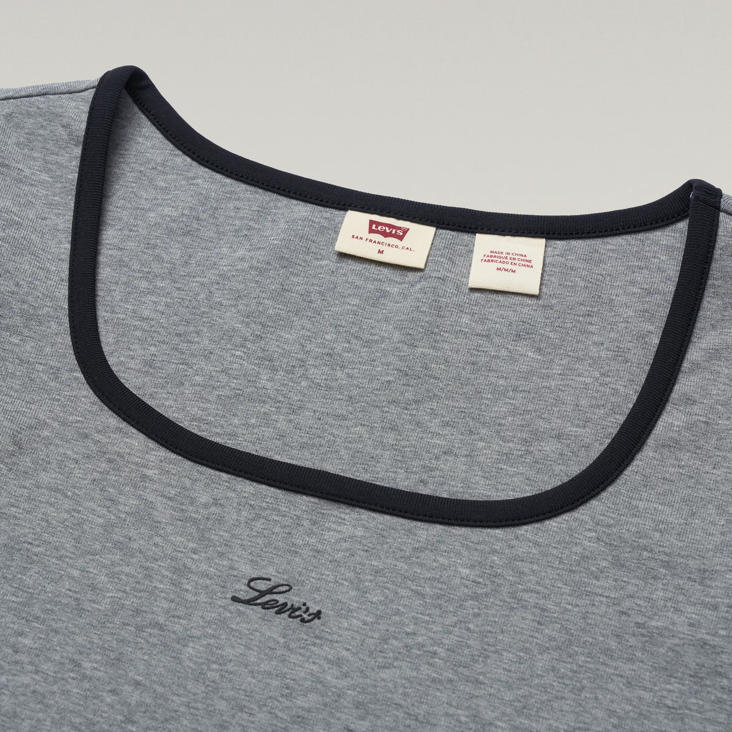 Футболка женская серая crew neck Levis, Gray — фото 4