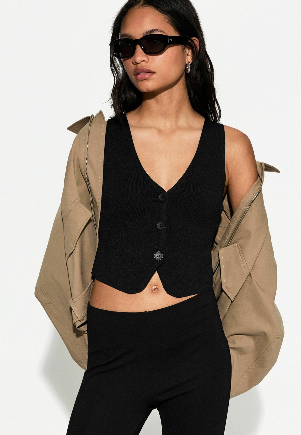 

Жилет Bershka, черный