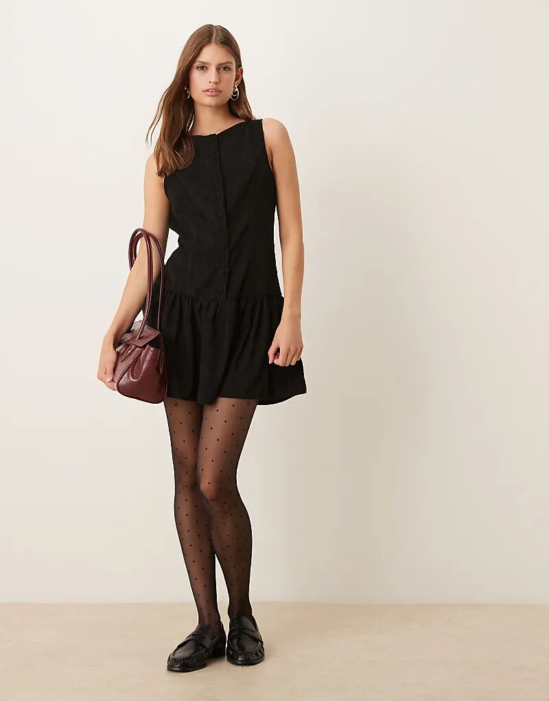 

Мини-платье ASOS DESIGN с заниженной талией, вельветовым вырезом и застежкой на пуговицы, черного цвета