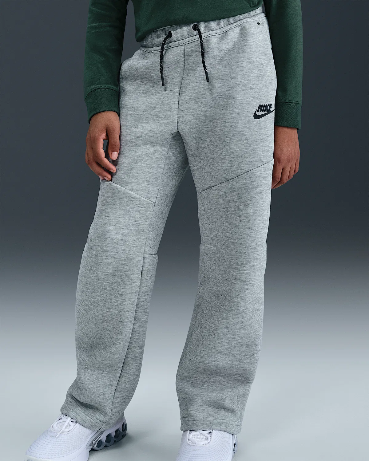 Детские (мальчиковые) штаны с открытым низом Nike Sportswear Tech Fleece, Dark Grey Heather/Black/Black — фото 2