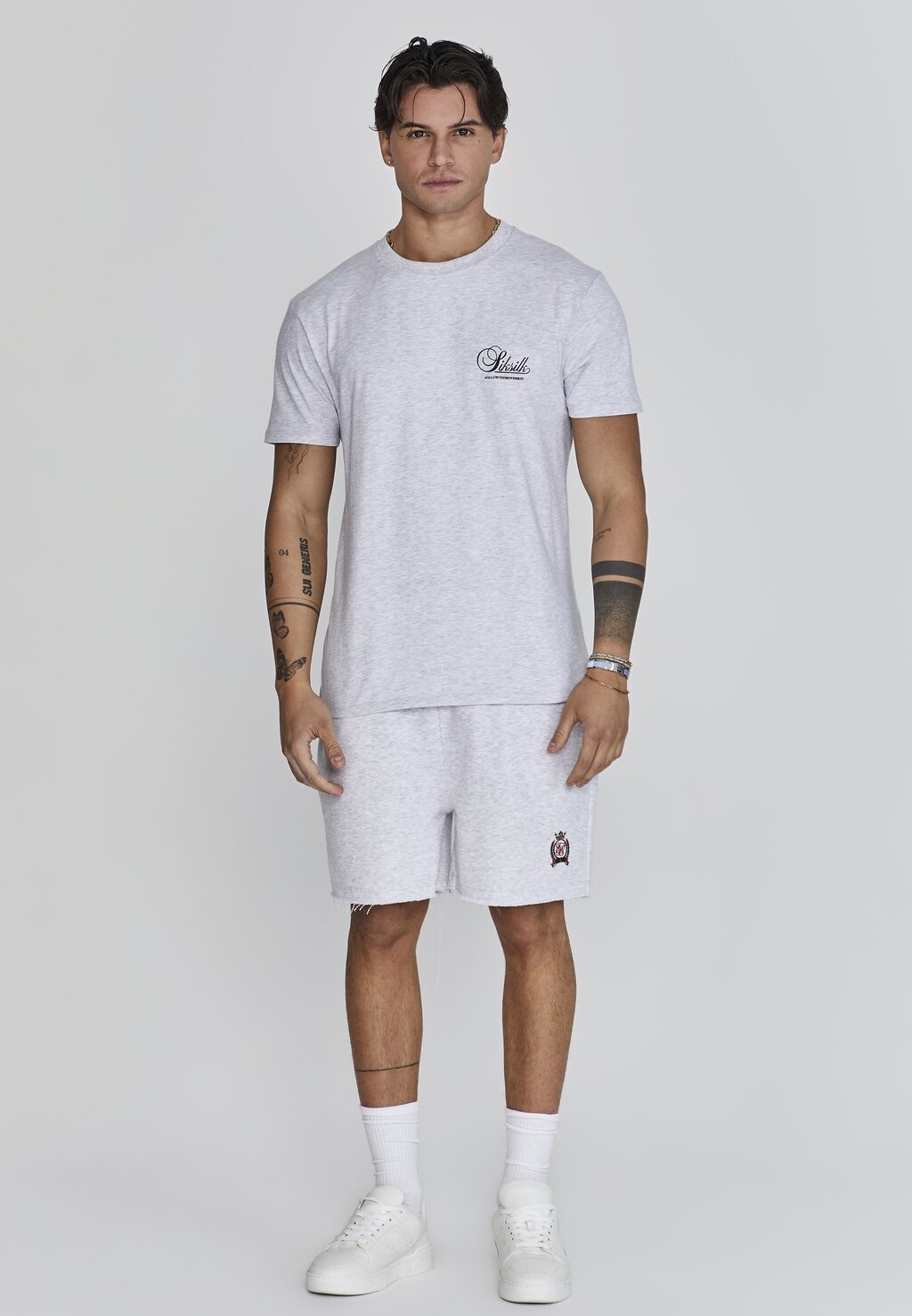 

Футболка с принтом GRAPHIC SIKSILK, серый