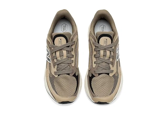 Кроссовки Fresh Foam Arishi v4 Tiralux New Balance Kids, Stoneware/Thunder Brown — фото 3