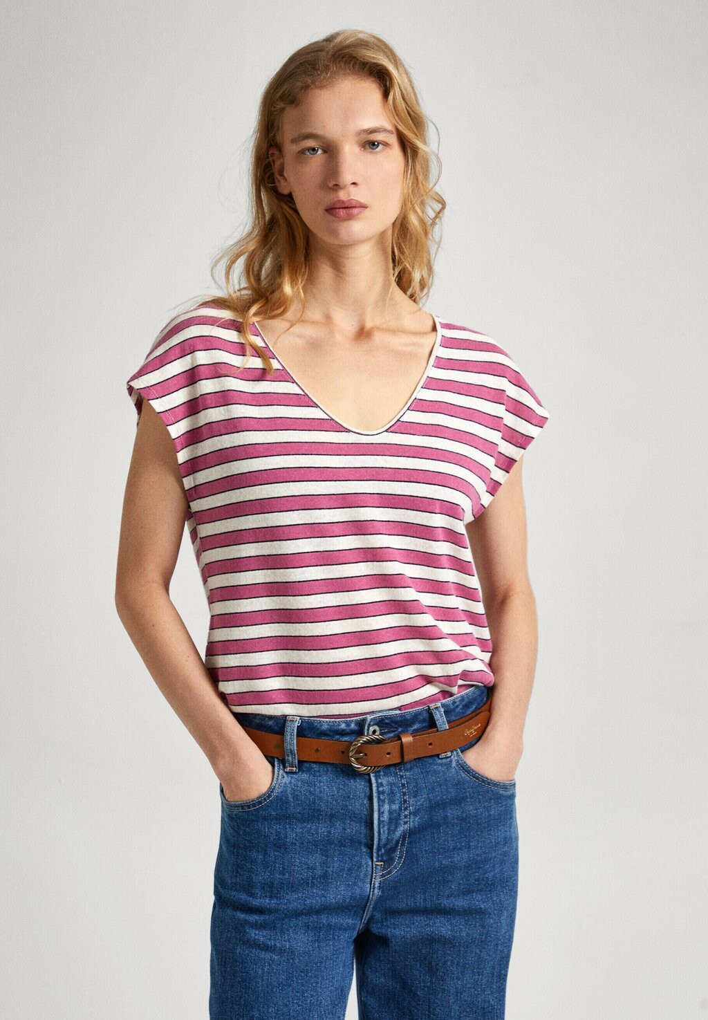 

Футболка с принтом Pepe Jeans, цвет english rose pink