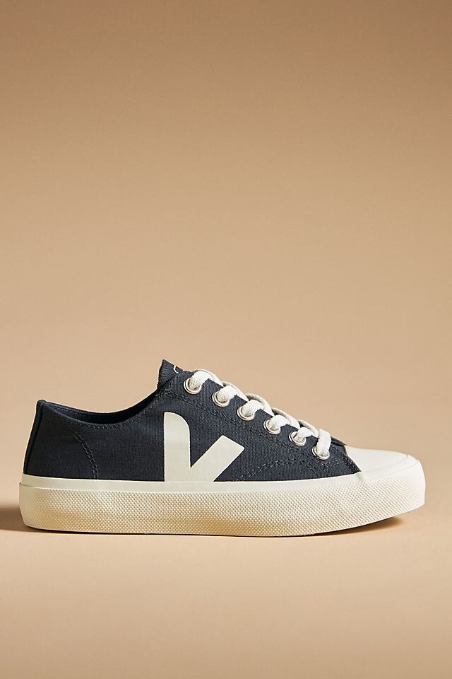 

Кроссовки Veja Wata II низкие, черный