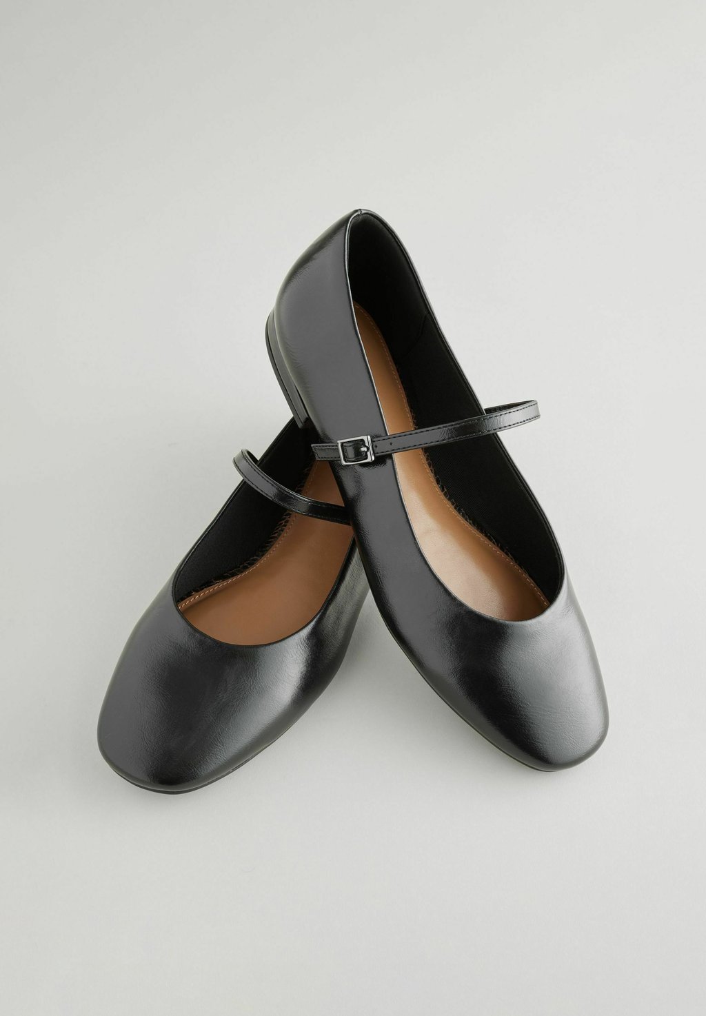 Балетки с ремешком на щиколотке REGULAR FIT FOREVER COMFORT MARY JANE Next, черный — фото 4