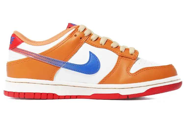 

Женские кроссовки для скейтбординга Nike Dunk, White