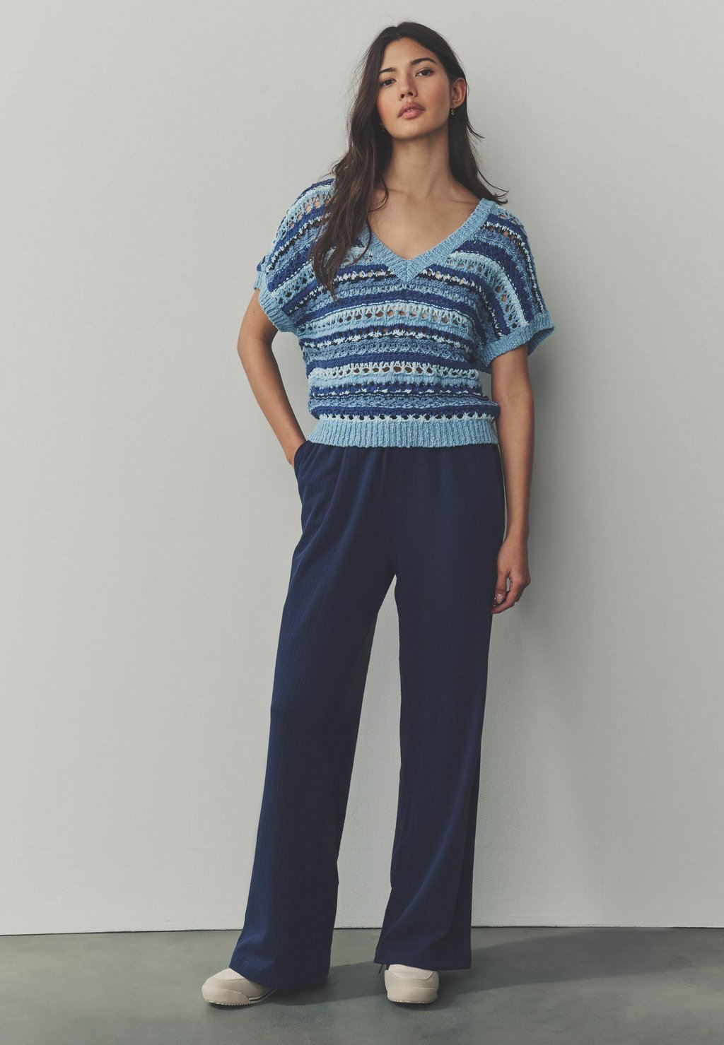 

Брюки TEXTURED STRIPE WIDE Next, синий
