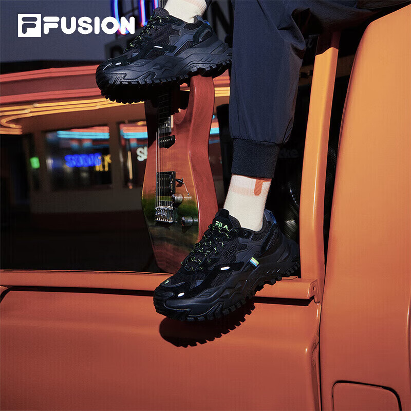 Кроссовки женские Fila Fusion на толстой подошве, черный / салатовый — фото 3