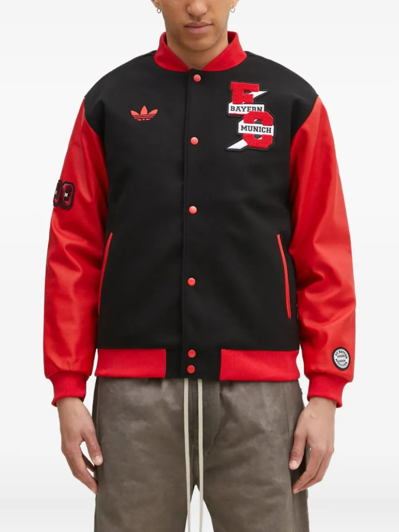 

Куртка Adidas FC Bayern Munich University, черный