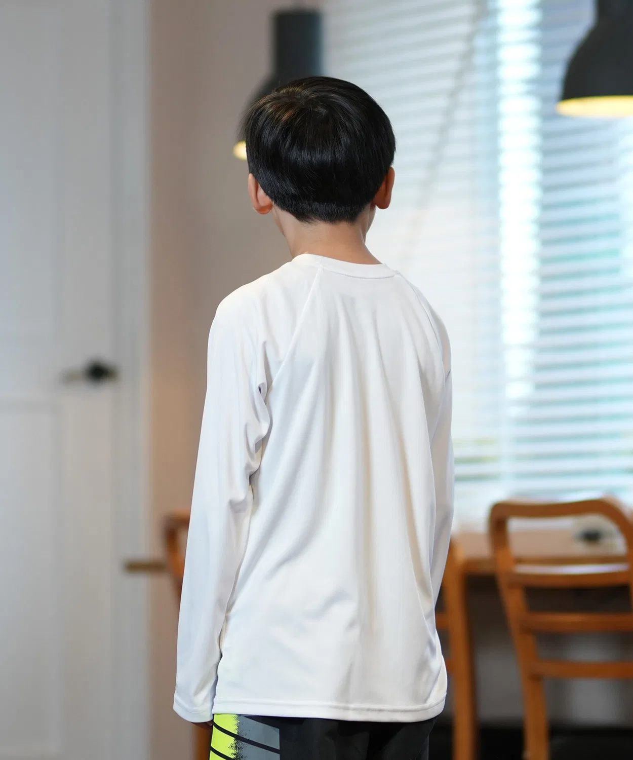 Рашгард детский Nike UV Care Solid L/S Hydroguard белый — фото 2