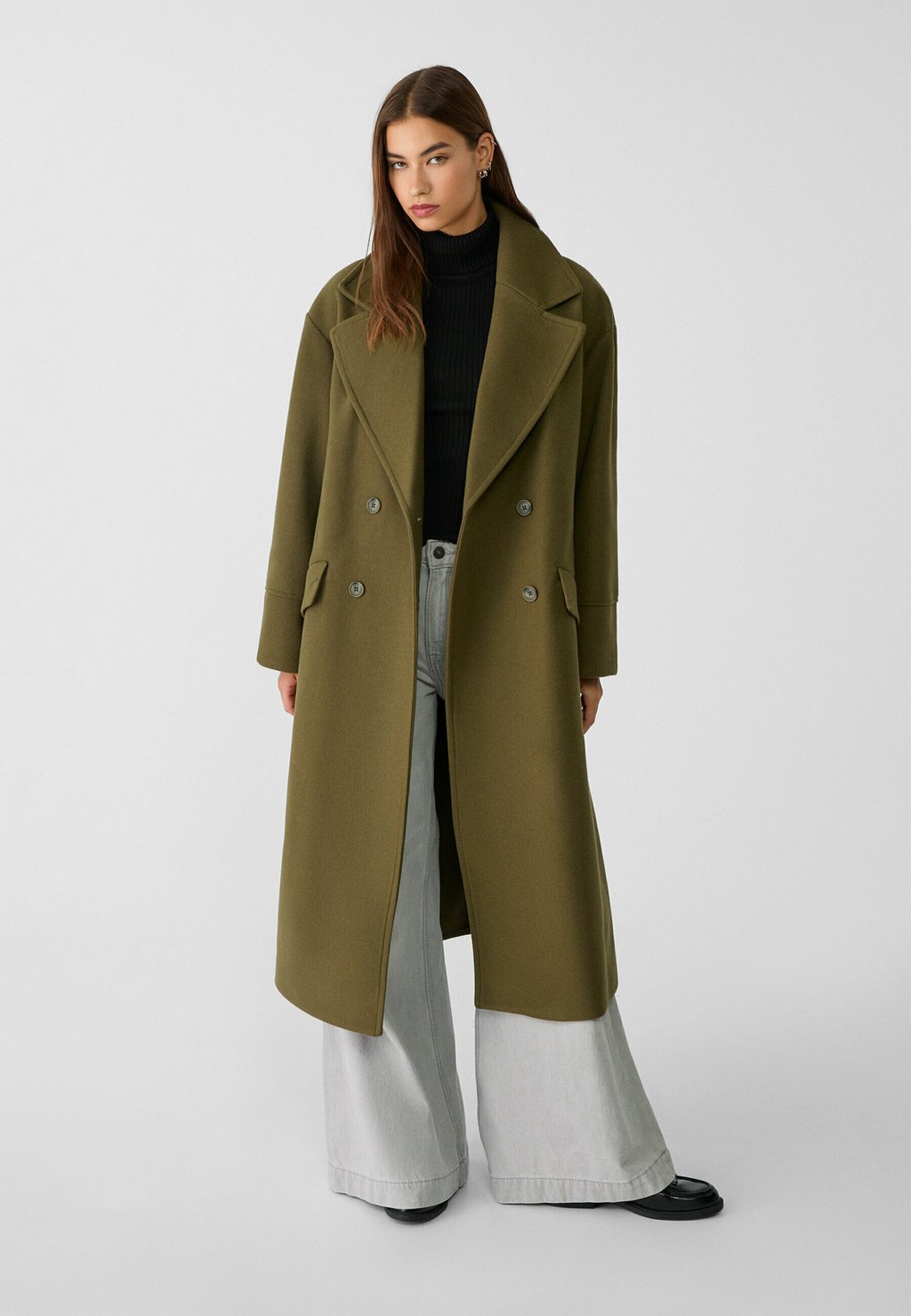

Классическое пальто SOFT-TOUCH Stradivarius, хаки