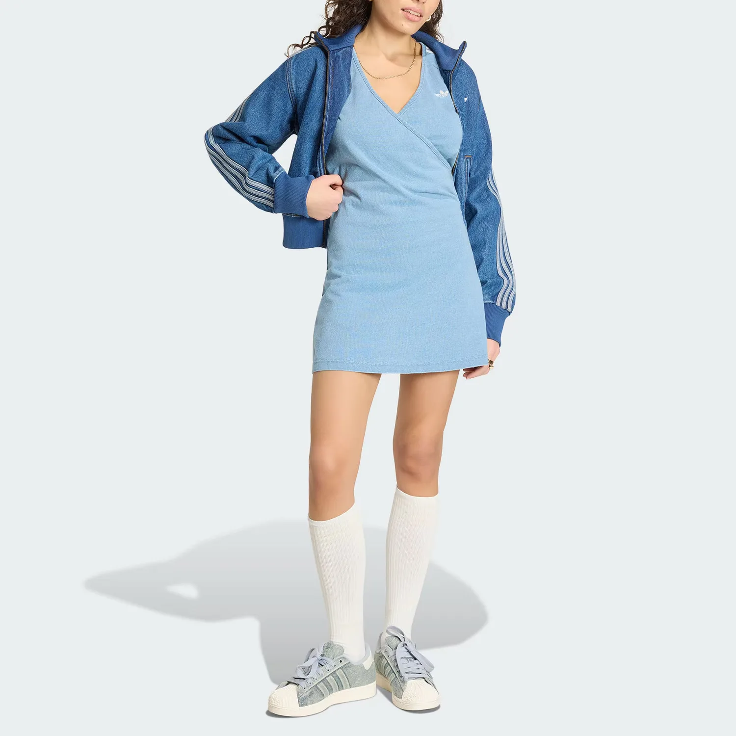 Платье с короткими рукавами Adilenium Adidas Originals, светло-голубой — фото 3