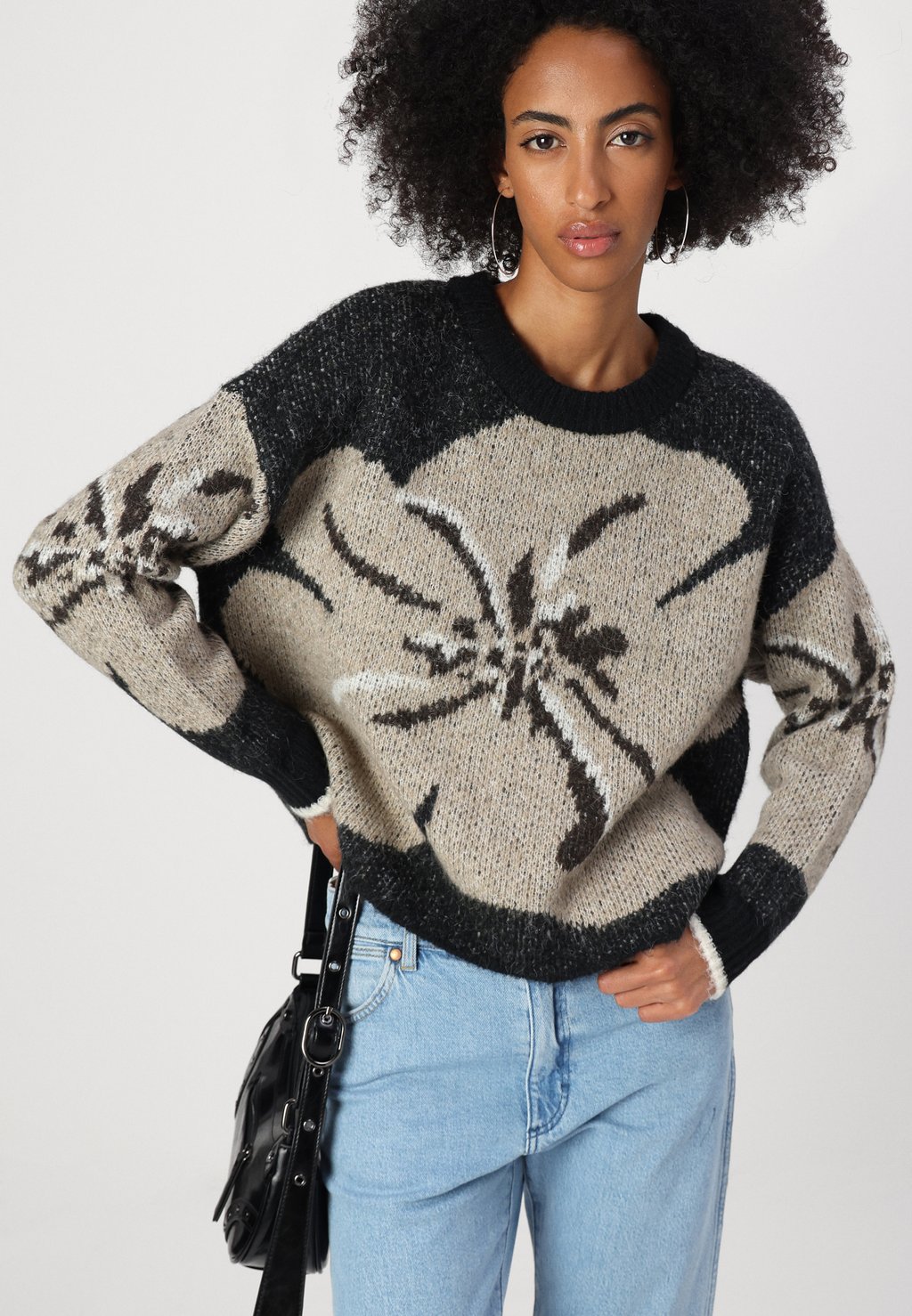 

Джемпер VMMADISON O-NECK Vero Moda, черный