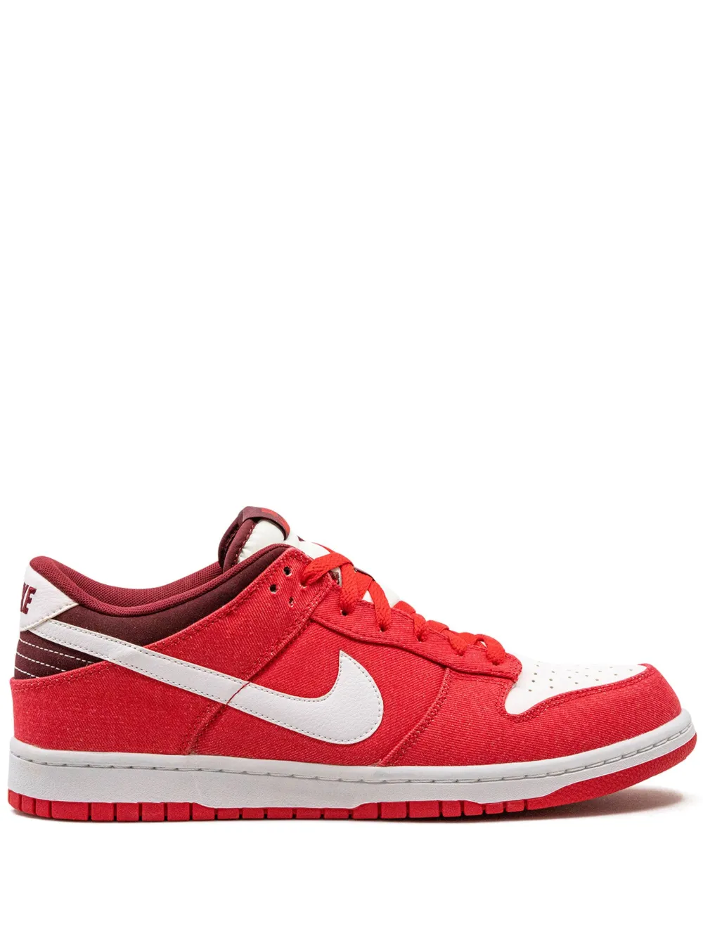 

Кроссовки Dunk Low 'Hyper Red' Nike, красный