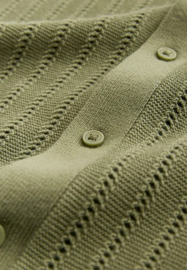 Рубашка стандартного кроя с текстурированным отложным воротником Next, Khaki Green — фото 3