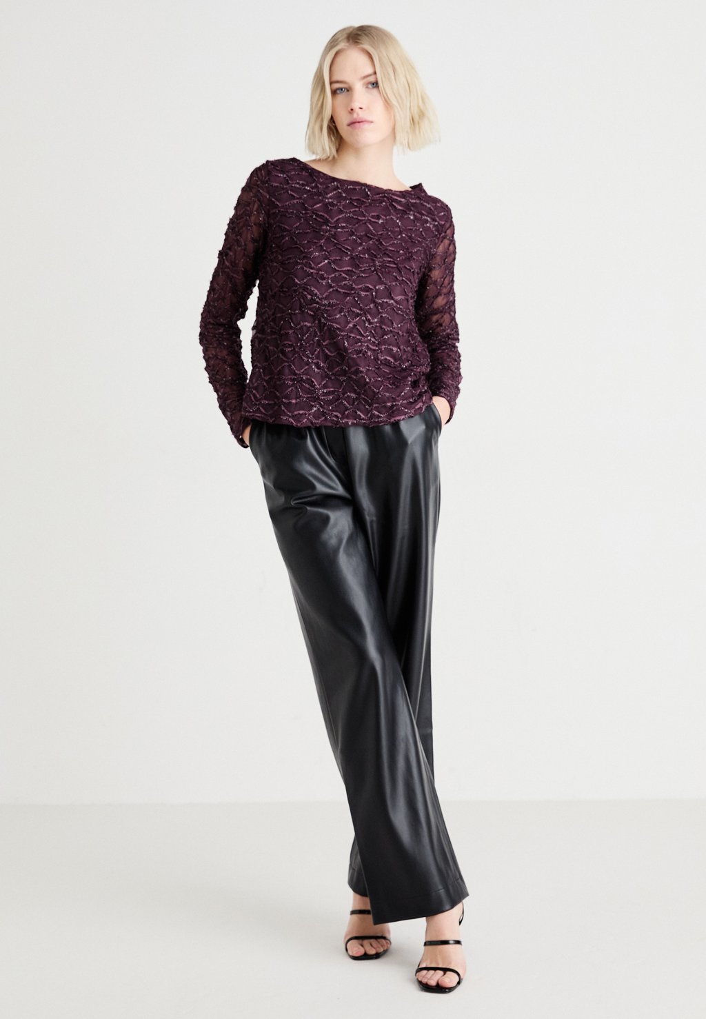 

Топ с длинными рукавами VMELGA BOATNECK GLITTER Vero Moda, темно-фиолетовый