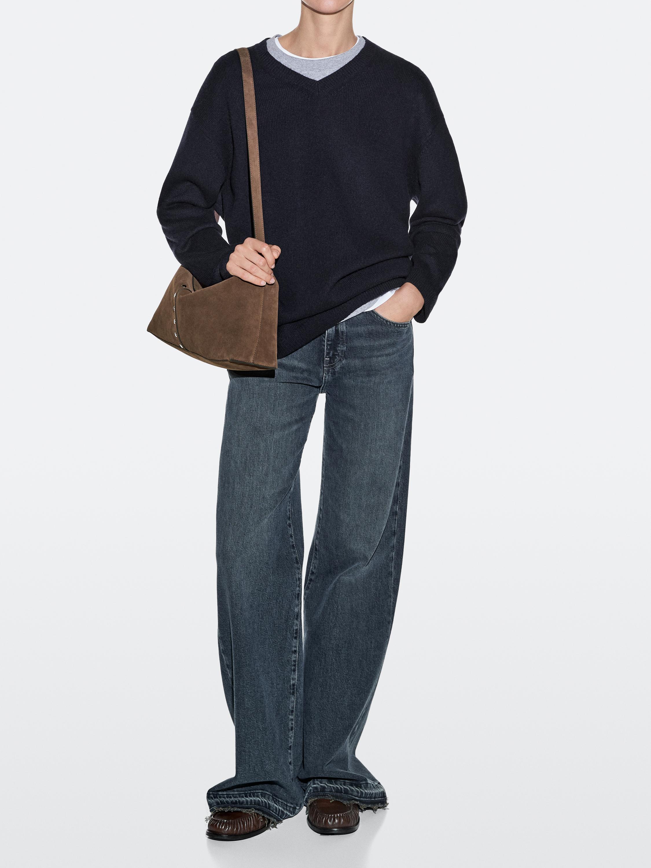 

Сумка-ведро из спилковой замши Massimo Dutti, mink