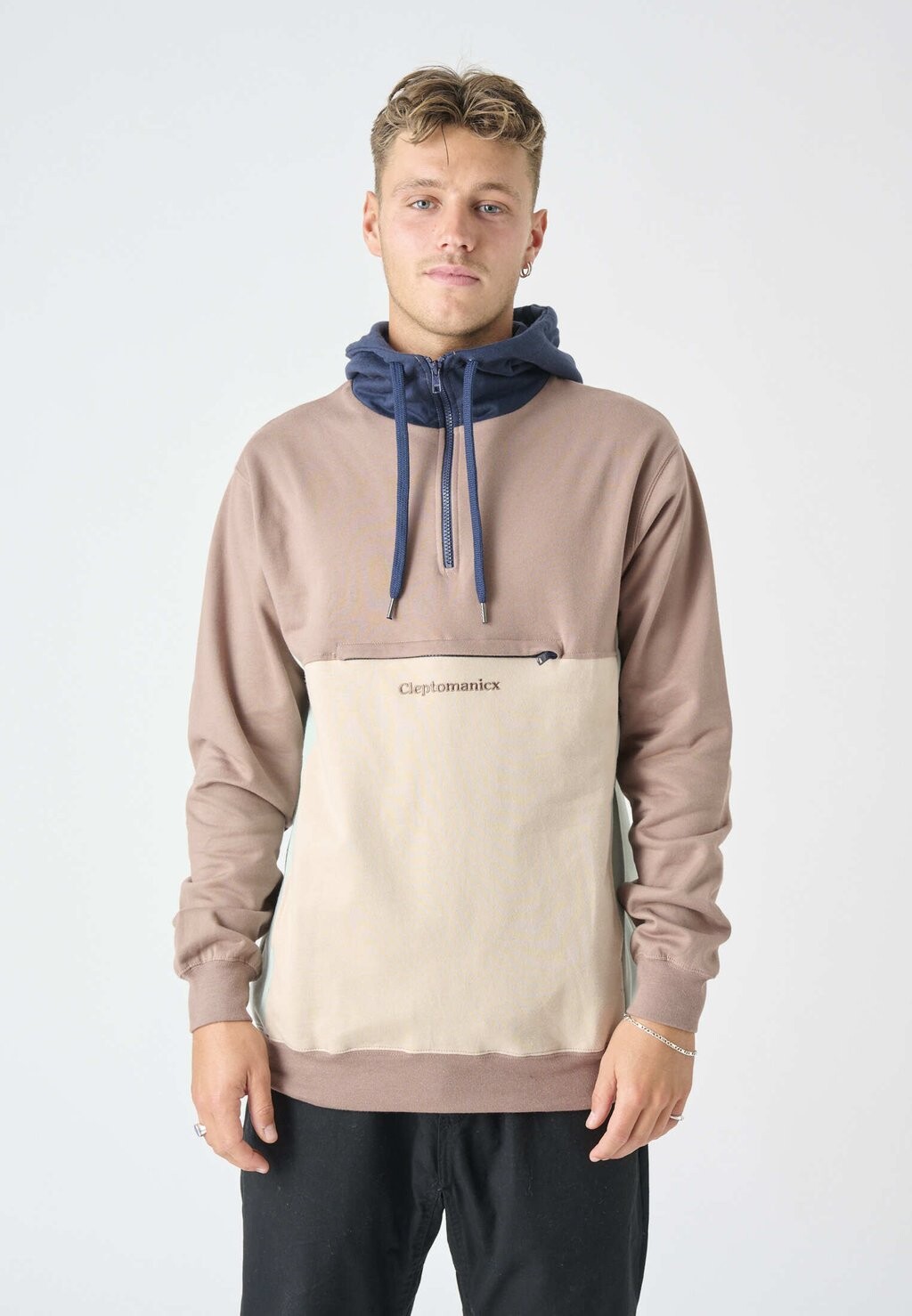 

Худи Cleptomanicx, цвет deep taupe