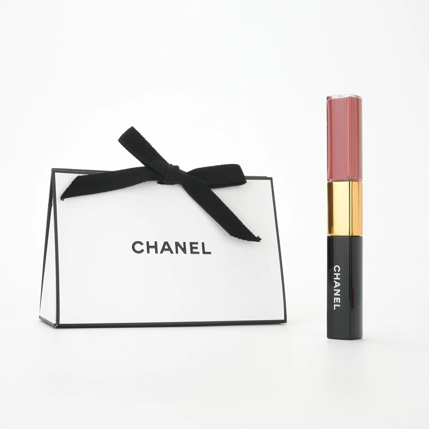 Жидкая помада Chanel Le Rouge Duo Ultra Tunu, оттенок Pink Nude, 4.5 мл — фото 2