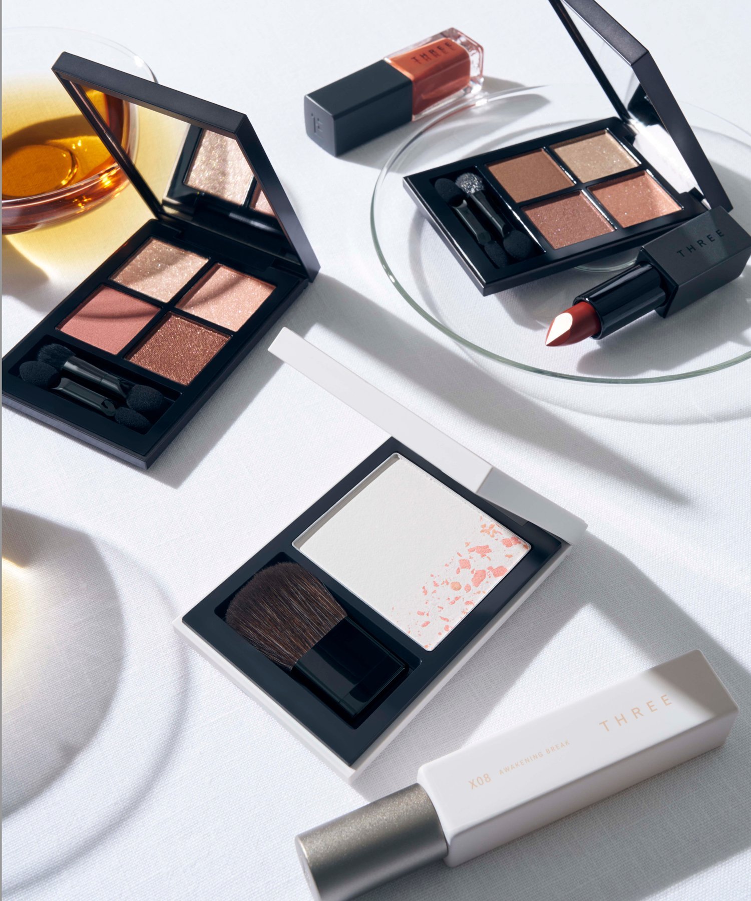 Палетка теней для век Stargazing Eyeshadow Quad 10 Three, GARDEN SPACE — фото 2