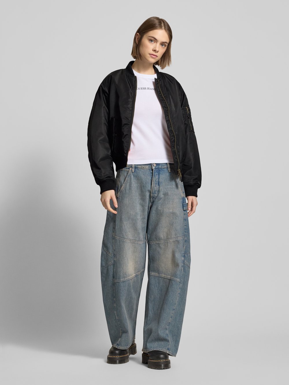 

Куртка-бомбер с двухсторонней молнией Guess Jeans, черный