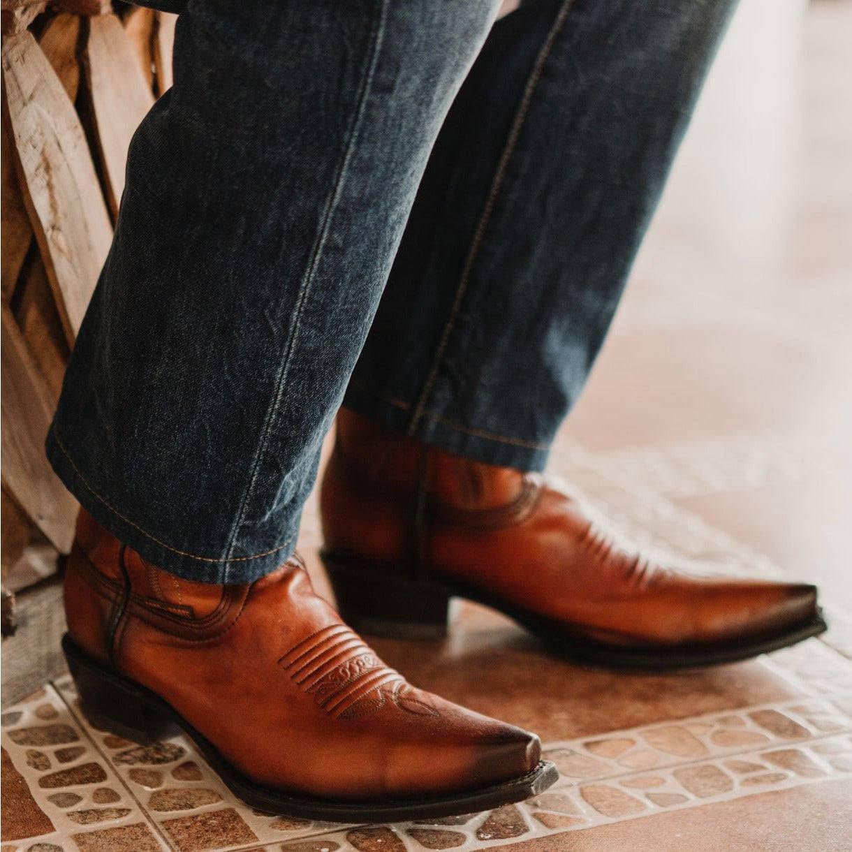 Мужские ковбойские сапоги Soto Boots с зауженным носком, жженый H50030, Tan — фото 4