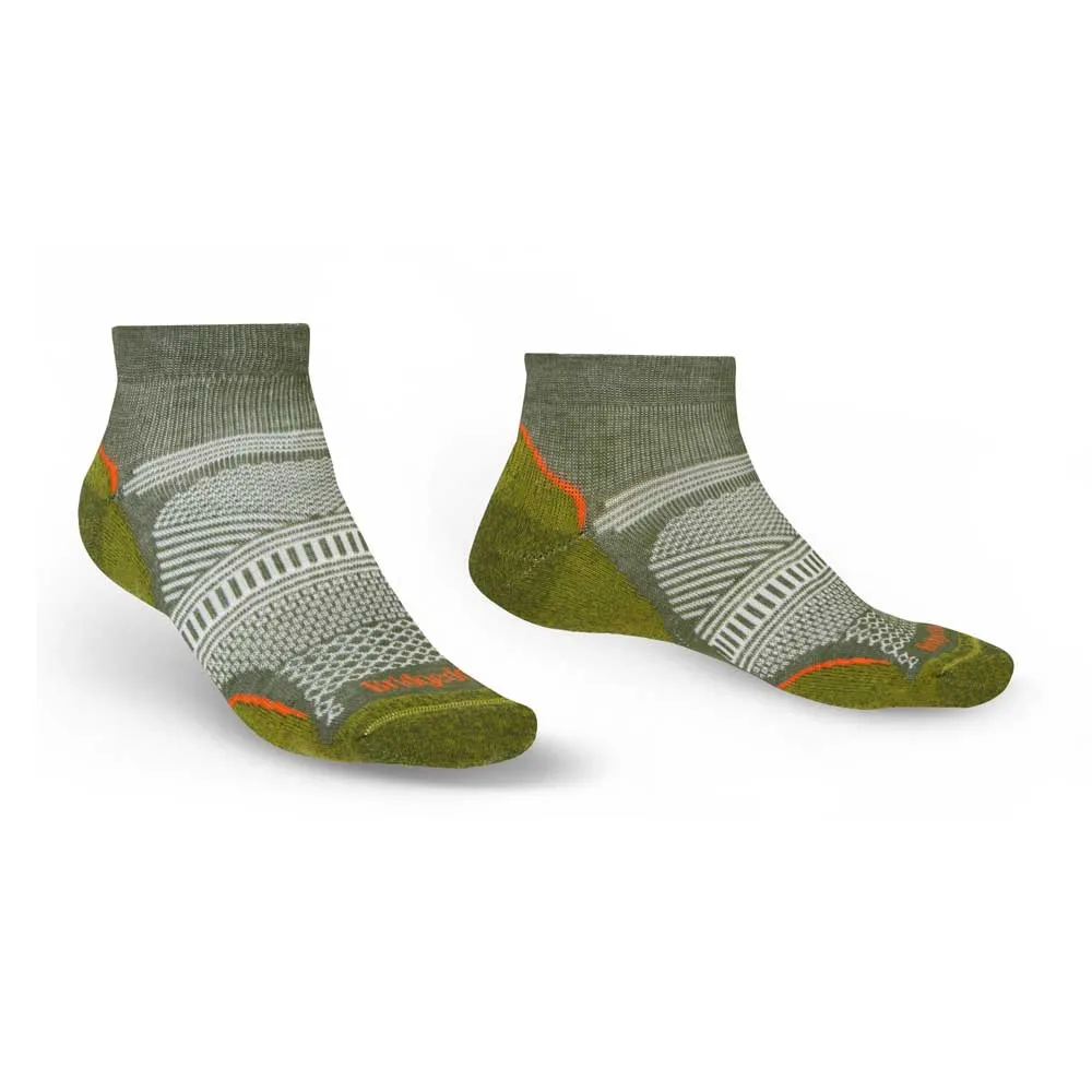 

Носки Bridgedale Ultralight T2 Coolmax Performance Low, зеленый