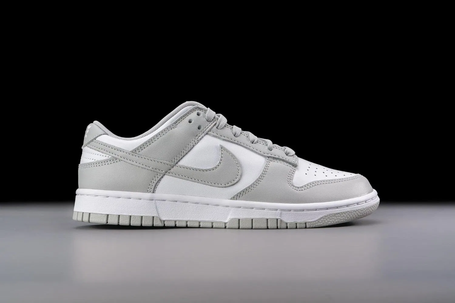 Кроссовки мужские Nike, цвет White Grey Fog — фото 2