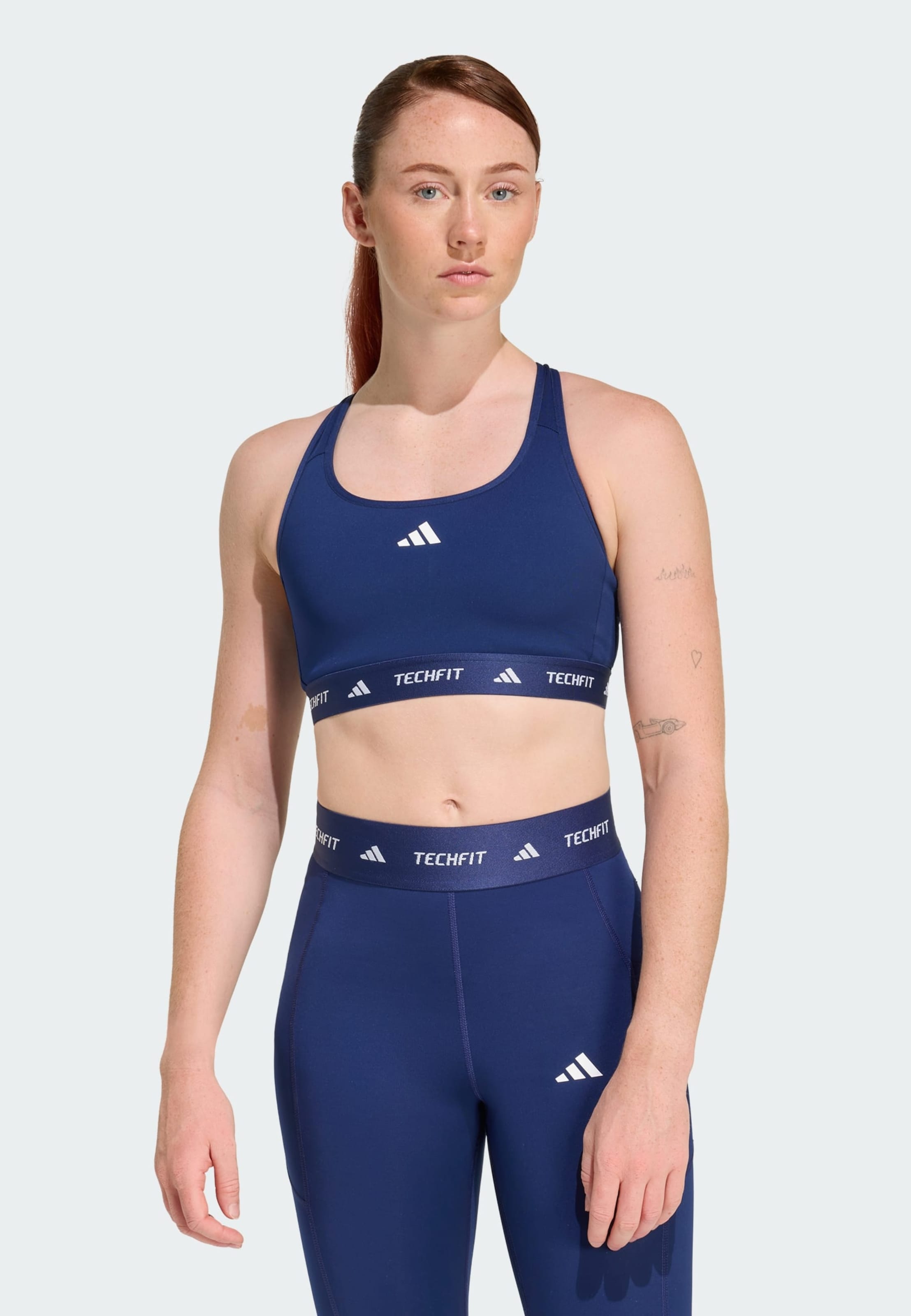 Adidas Performance Спортивный бюстгальтер-бралетт 'TECHFIT' в темно-синем цвете — фото 2