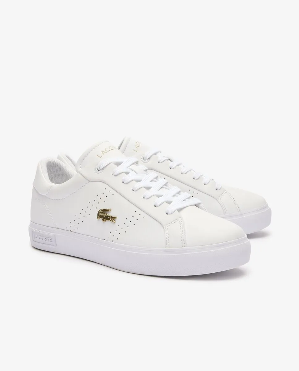Женские спортивные кроссовки Powercourt 2.0 из кожи белого цвета Lacoste, белый — фото 2
