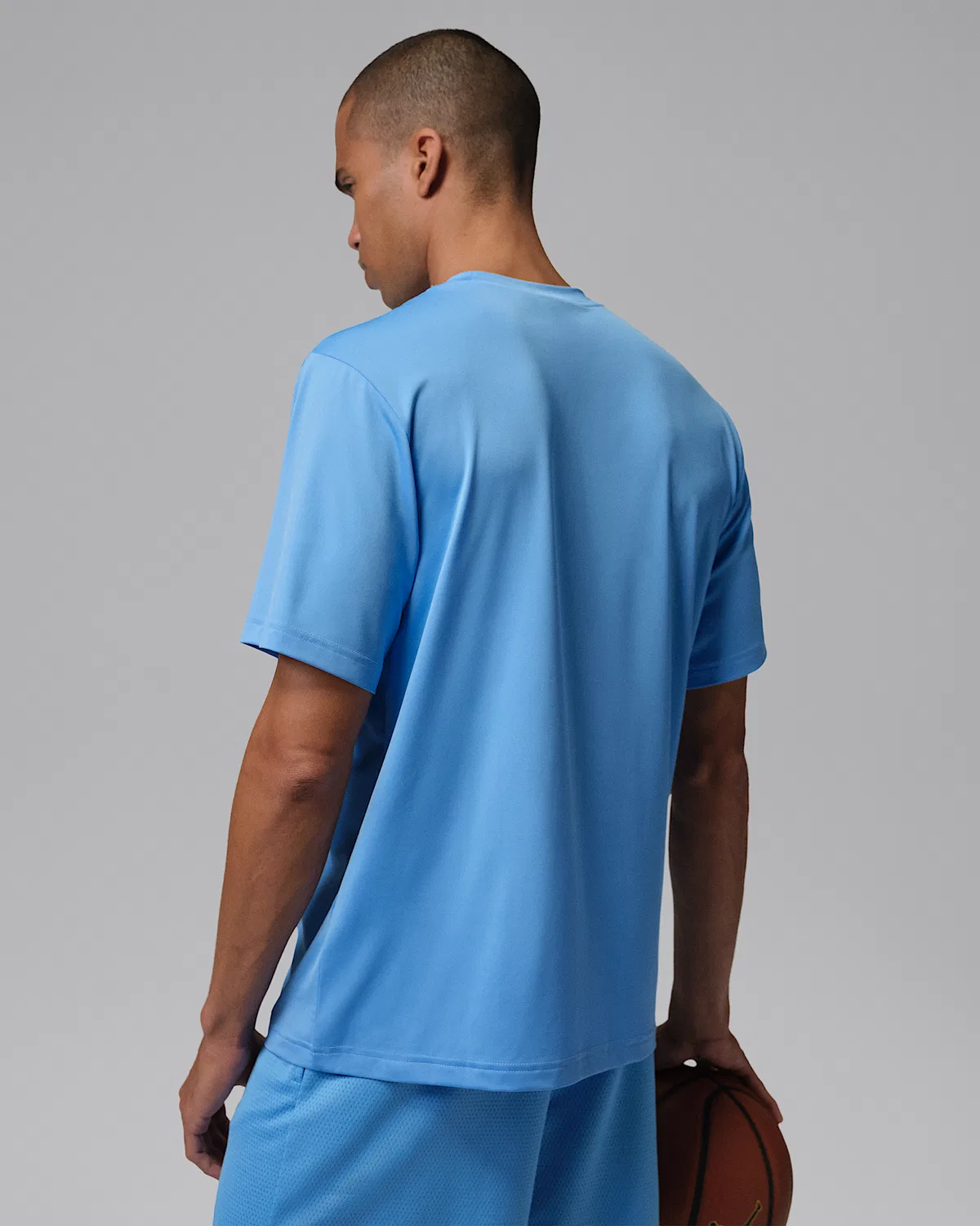 Мужская футболка Dri-FIT с коротким рукавом Jordan Sport Essentials, University Blue — фото 2