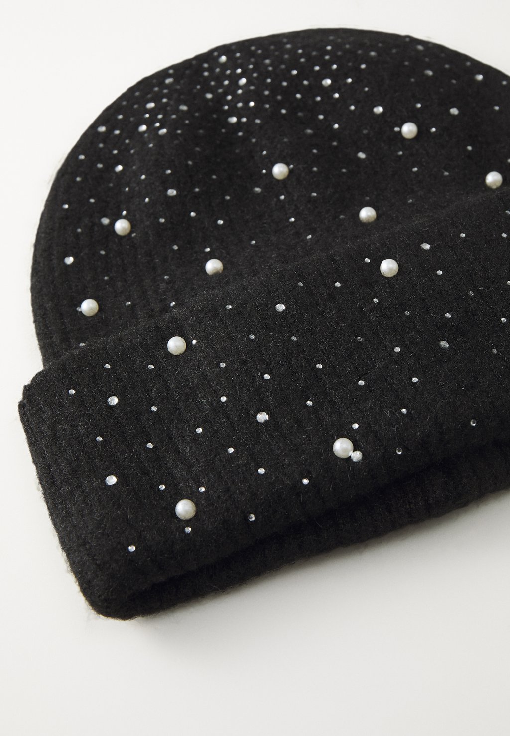 

Шапка VISUMM BEANIE VILA, черный