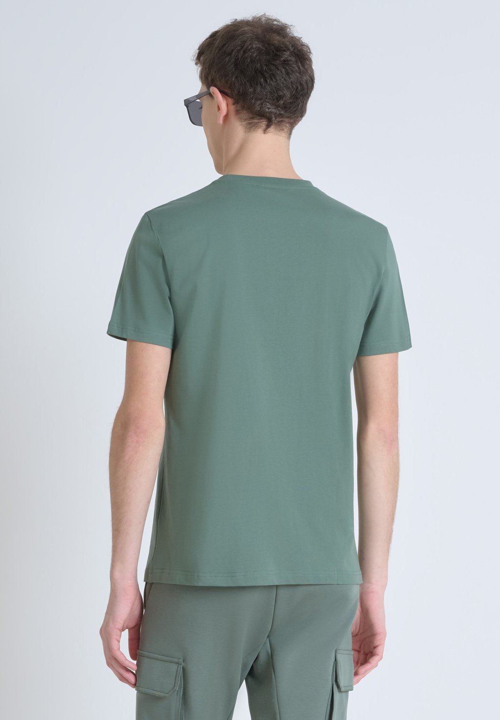 

Футболка с принтом IN FABRIC WITH FOAM AND EMBOSSED LOGO Antony Morato, зеленый