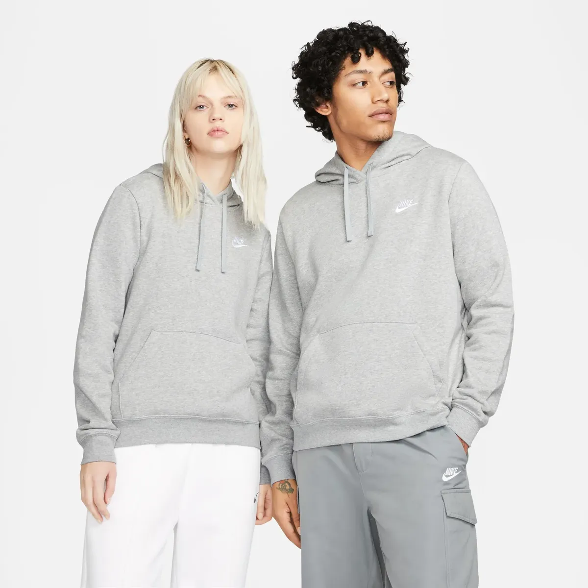 

Толстовка с капюшоном Nike Sportswear "CLUB FLEECE WOMEN'S PULLOVER HOODIE", белый