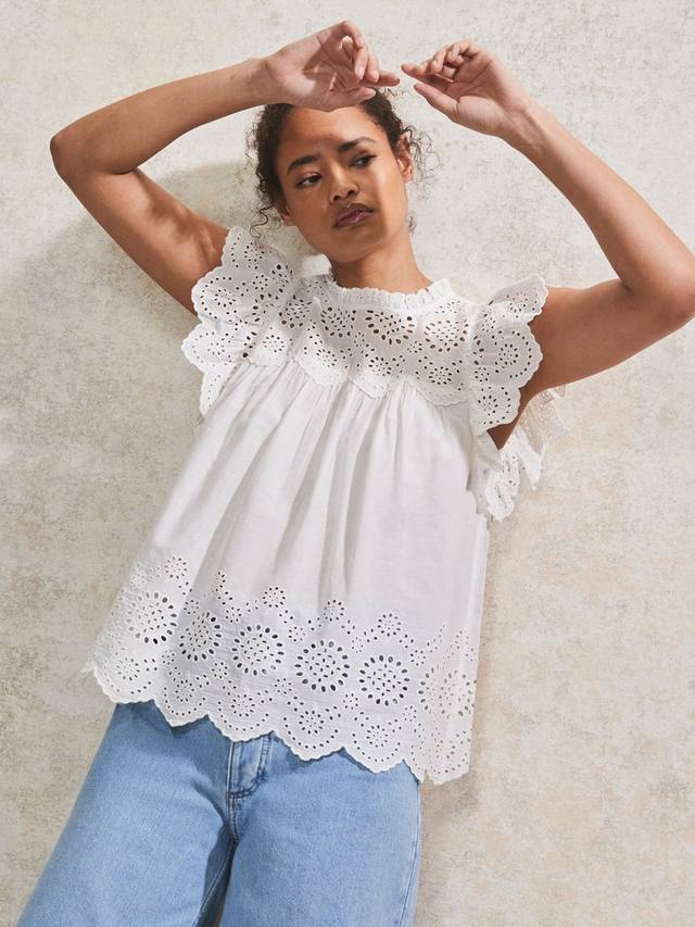 

Топ с рукавами-фонариками и вышивкой Ro&Zo, White