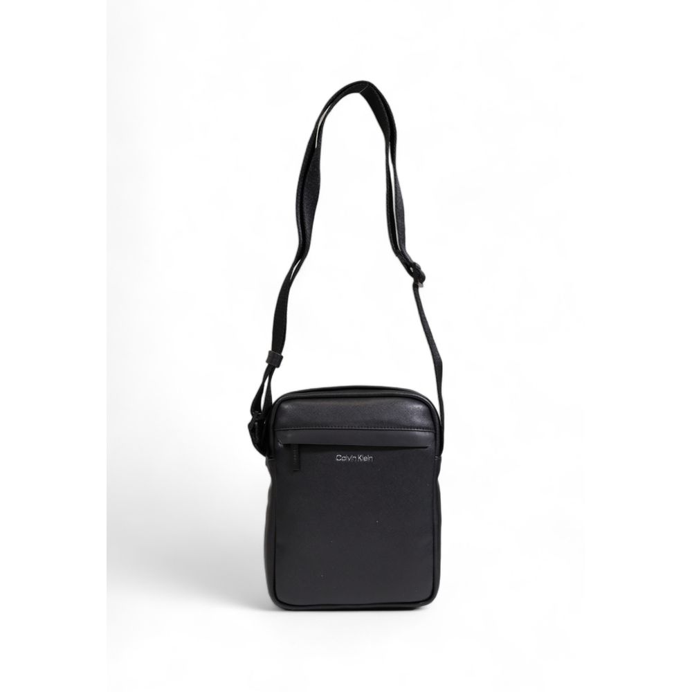 

Черная сумка из переработанного полиэстера Calvin Klein