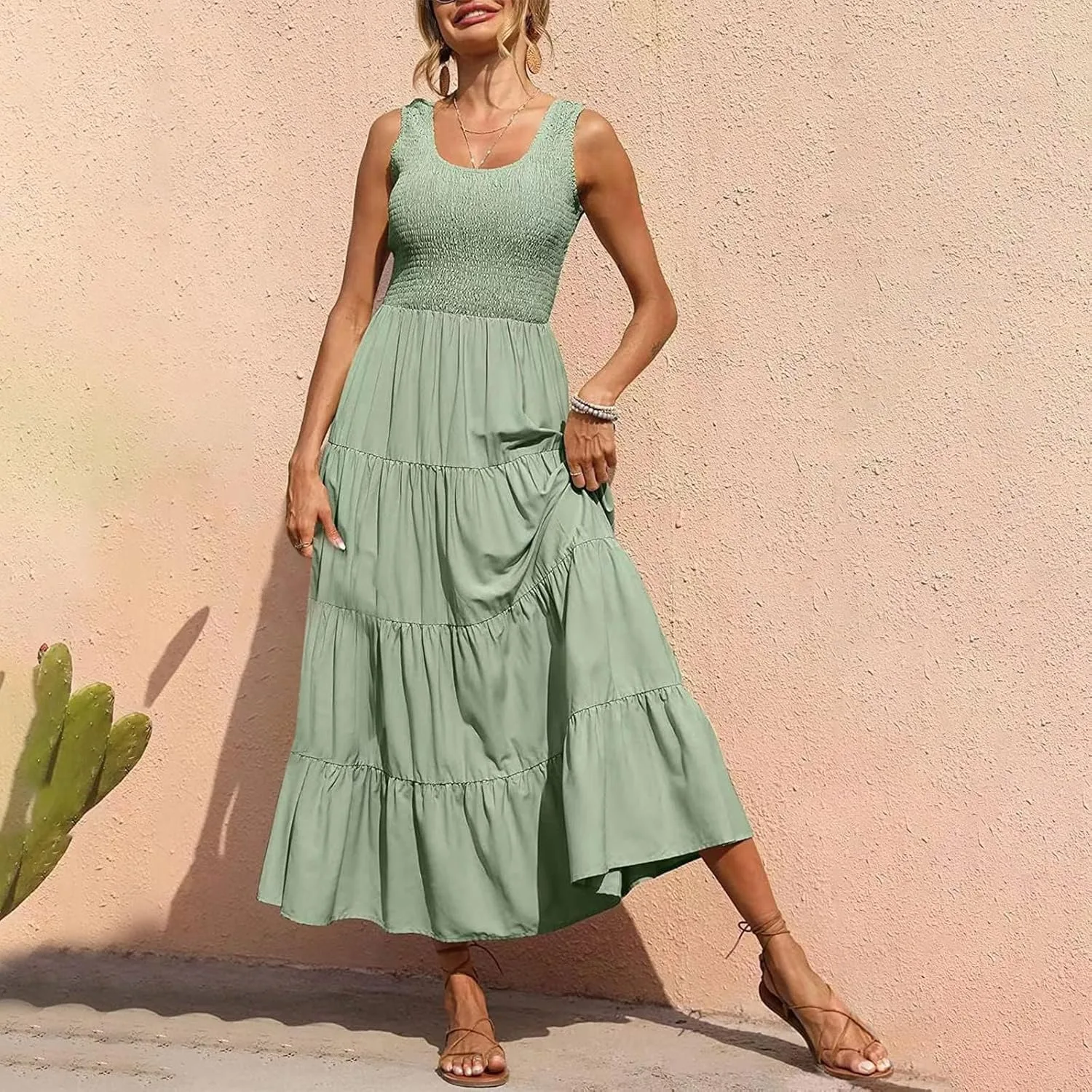 Женское летнее макси-платье Casual Boho без рукавов с майкой и круглым вырезом, плиссированное длинное платье с ярусами и рюшами для пляжа Generic, зеленый — фото 2