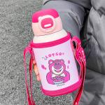 Термостакан Disney, Strawberry Bear (Includes Cup Brush + Straw Brush + Random 3D Sticker) - фото 6