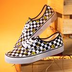 Кеды Vans Wallpaper Authentic Smiley 'Black White', черный - фото 8