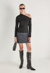 Топ Gina Tricot ASYMMETRIC, Black - фото 2